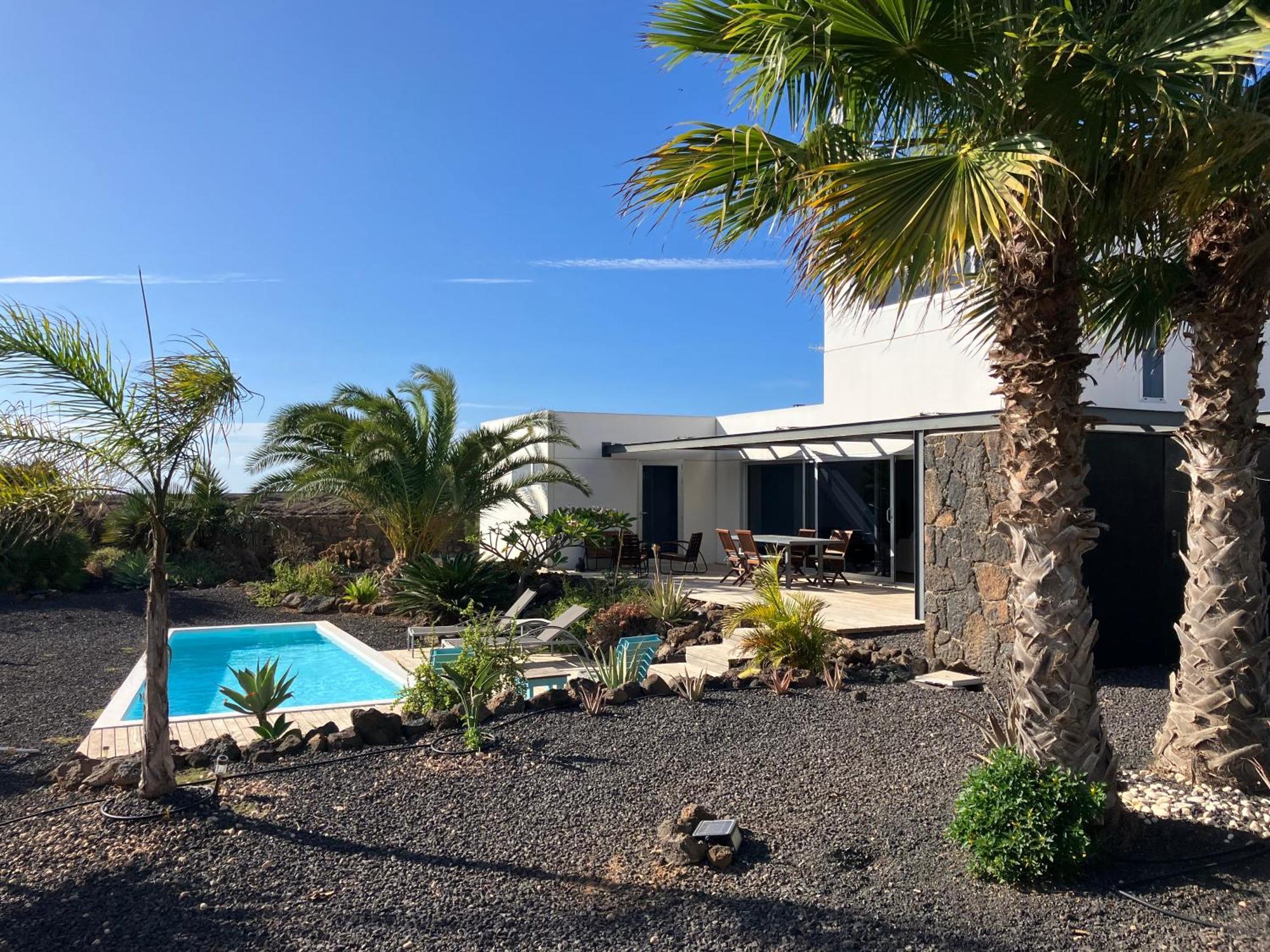 Majanicho Rock - Villa With Heated Pool Lajares Exterior foto